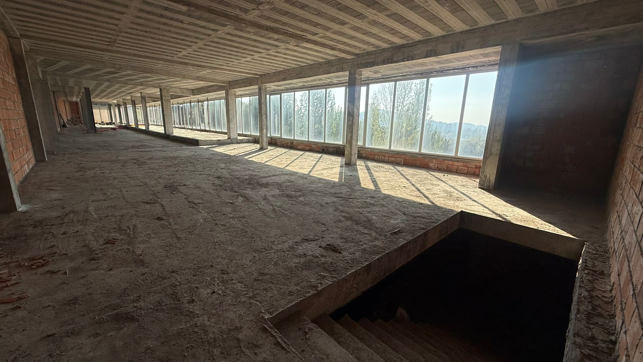 Loja Quinta das Aldeias 1600m2 4