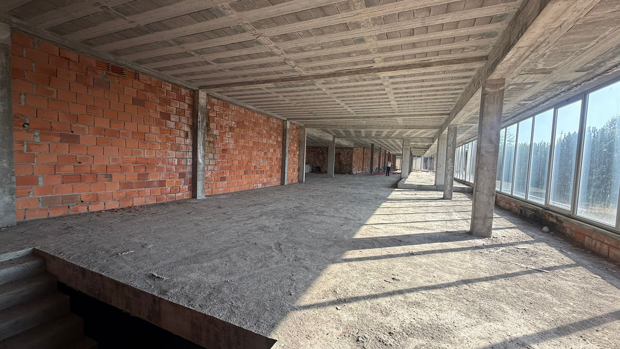 Loja Quinta das Aldeias 1600m2 3