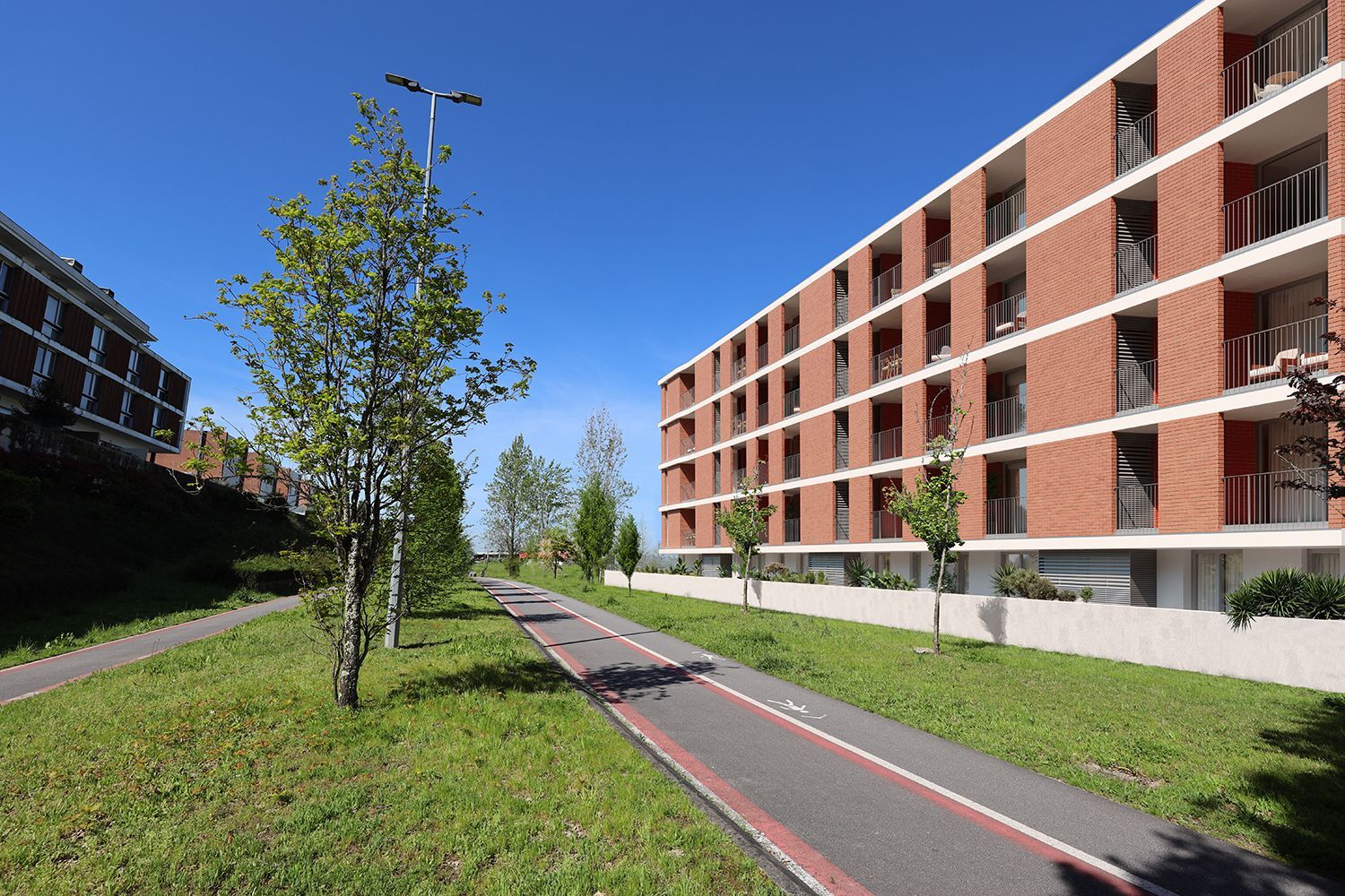 Apartamento T1 Novo com Terraço em Guimarães 2