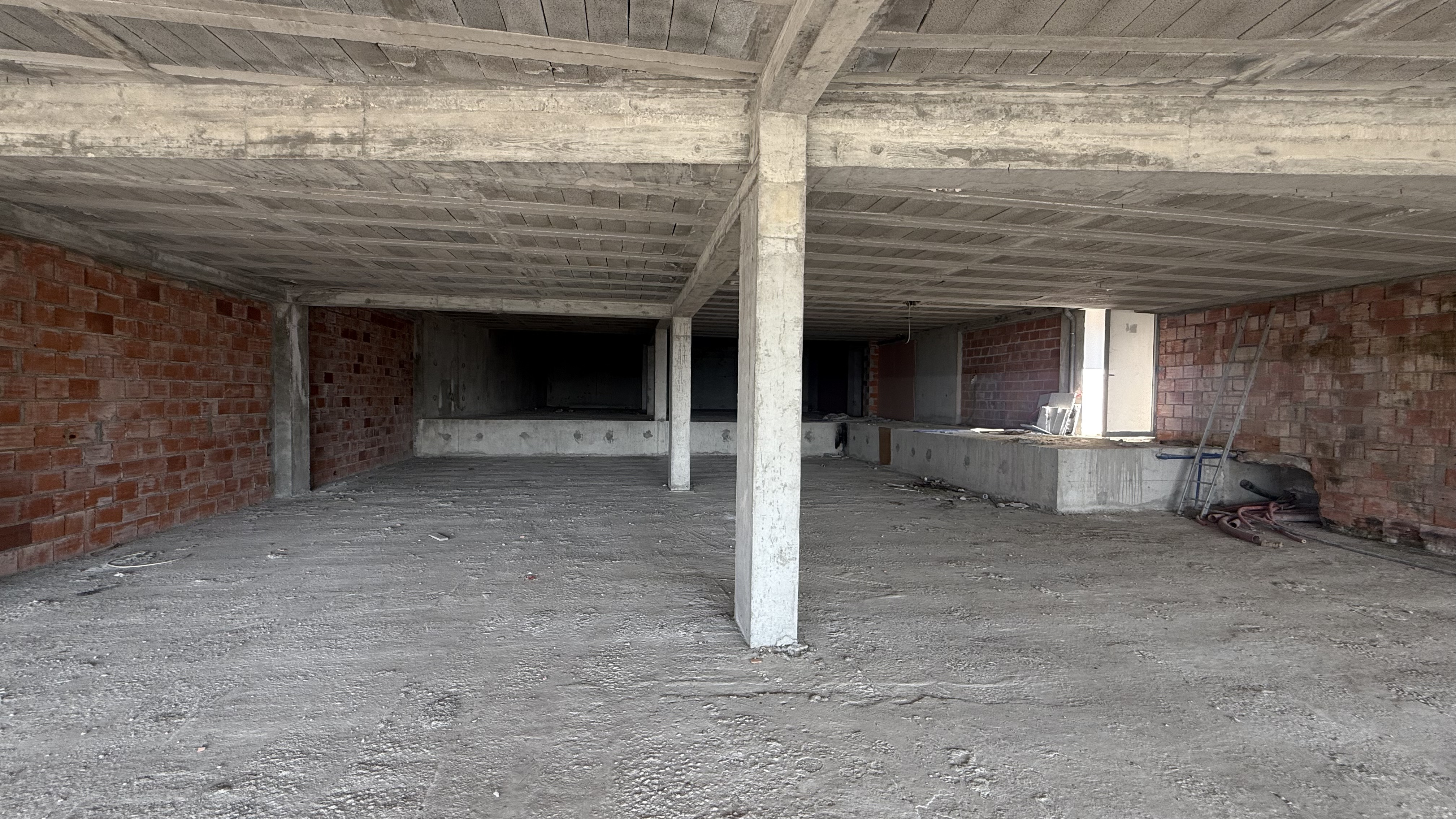 Loja / Espaço Comercial  -  Quinta das Aldeias - Guimarães 3