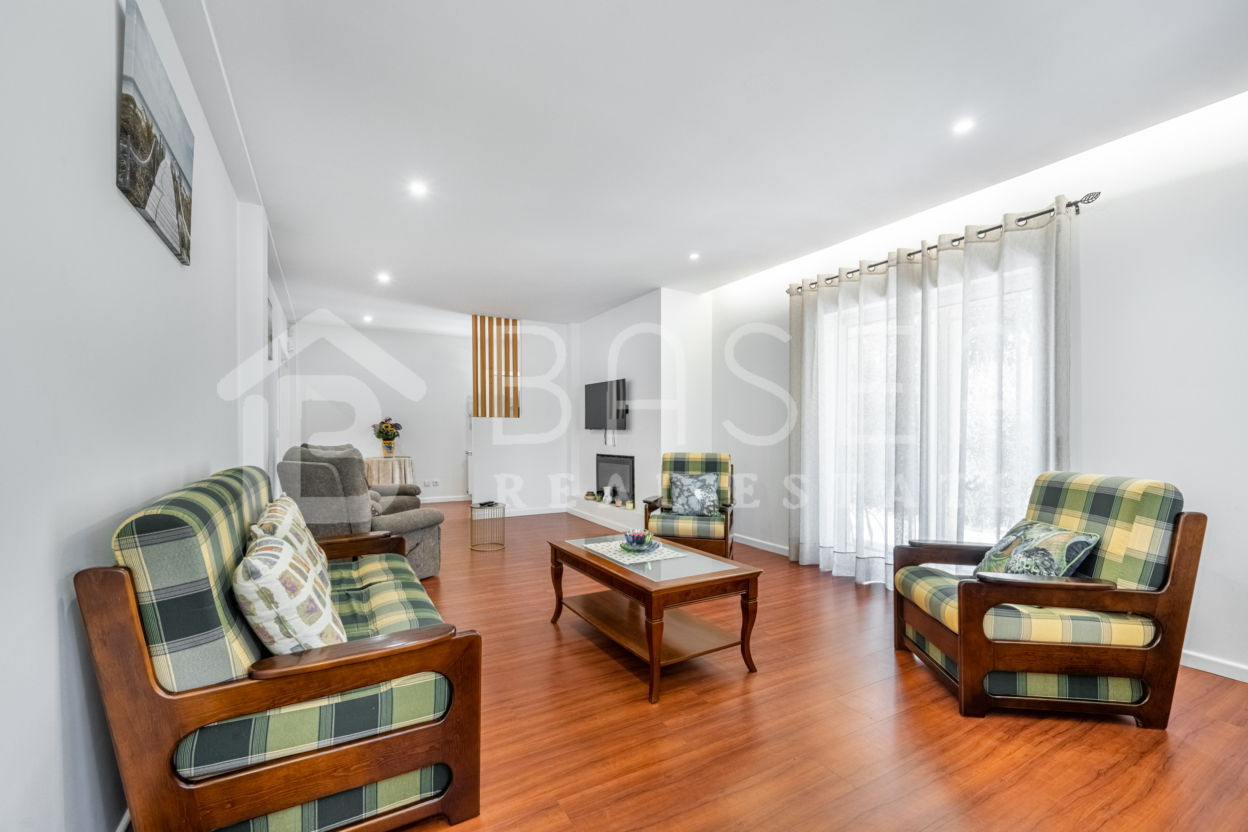 Moradia Individual Térrea T4 em Moure Vila Verde 5