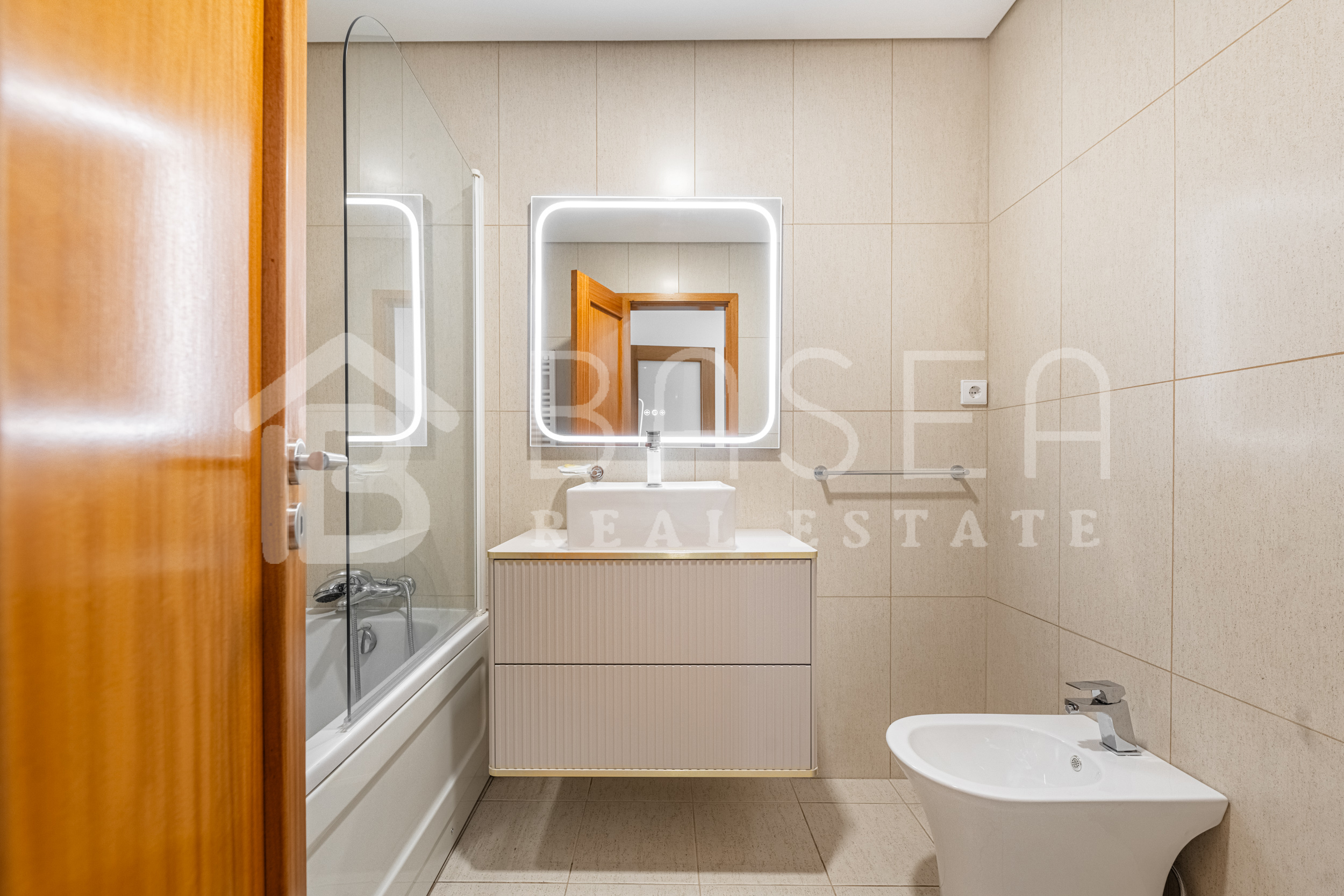 Apartamento T3 junto ao colégio Dom Diogo de Sousa em São Vicente Braga 5